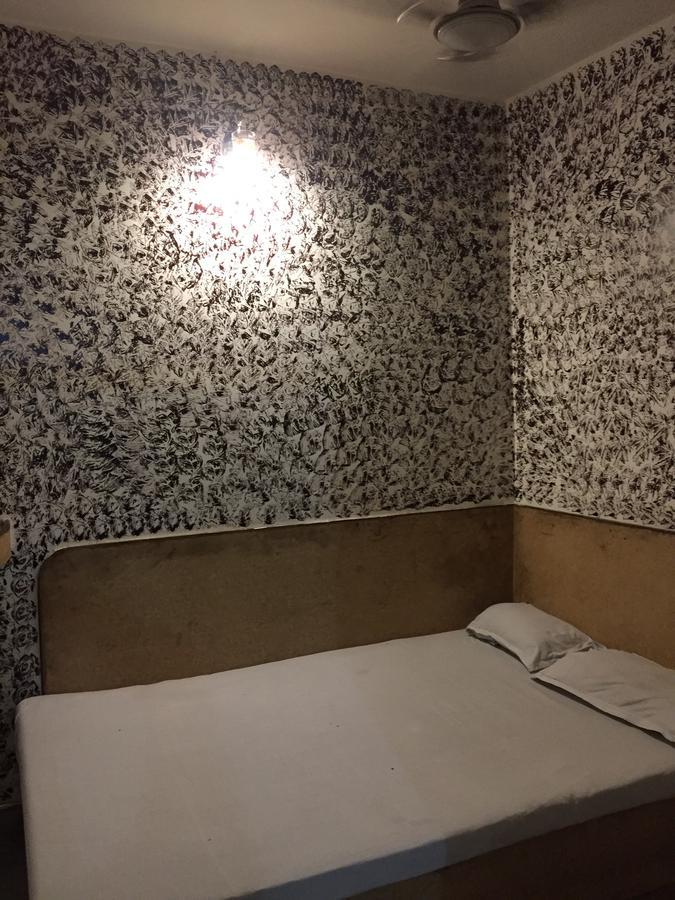Karam Durga Guest House นิวเดลี ภายนอก รูปภาพ